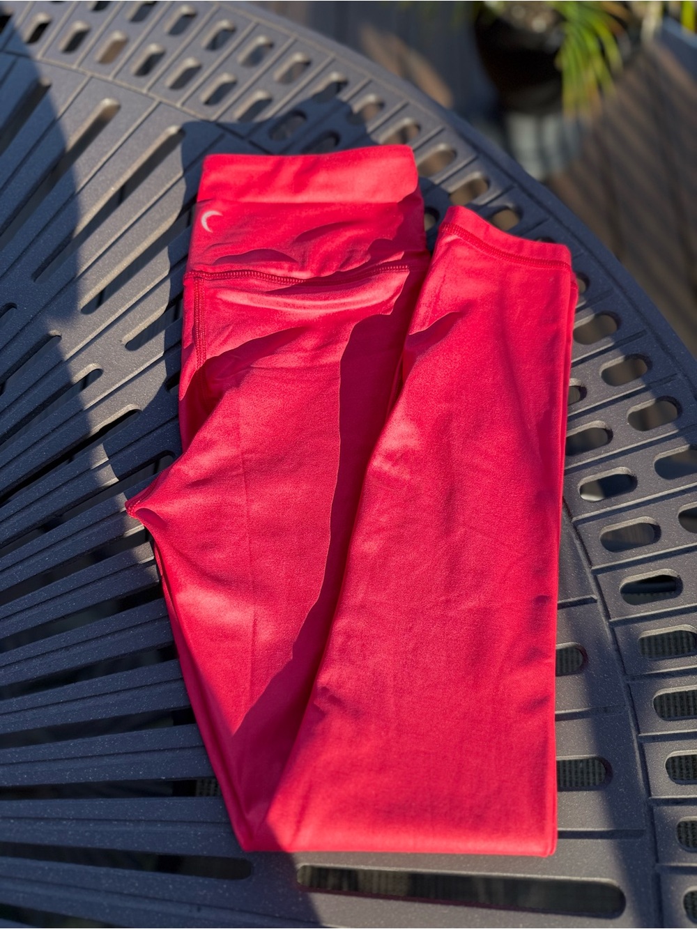 Zyia Red Metallic LnT leggings, sz 4, like new !